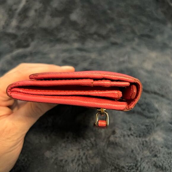 PRADA Large Saffiano Leather pink Wallet - Picture 12 of 15